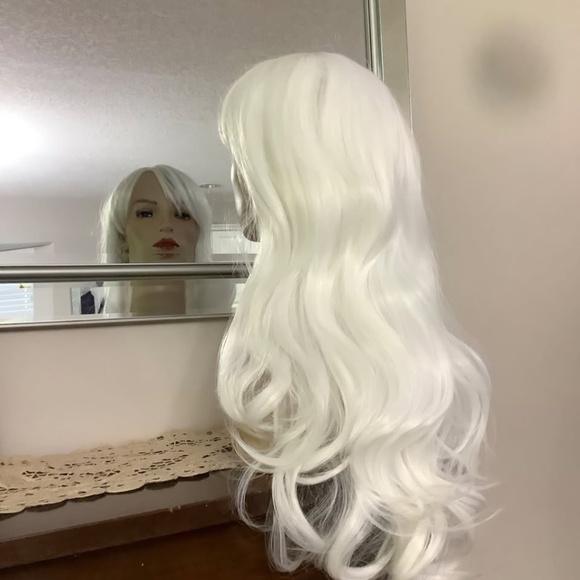 NEW Lovely White Wig - Picture 4 of 5